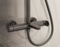Душевая стойка Vincea Rondo VSFS-1R1GM с изливом, вороненая сталь