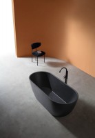 Ванна из искусственного камня Abber Frankfurt 170x75 см, отдельностоящая, черная, овальная, со сливом-переливом
