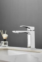 Смеситель для раковины BELZ B10709 хром