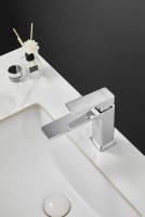 Смеситель для раковины BELZ B10709 хром