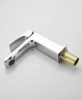 Смеситель для раковины BELZ B10709 хром Смеситель для раковины BELZ B10709 хром