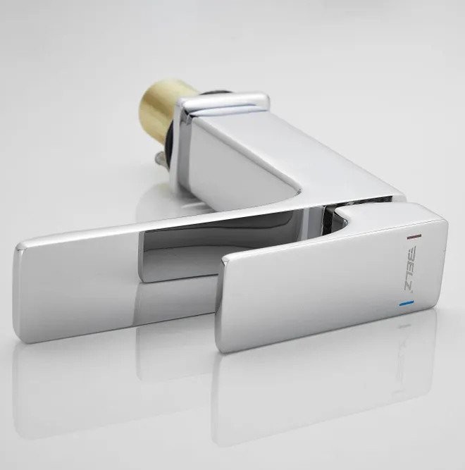 Смеситель для раковины BELZ B10709 хром