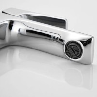 Смеситель для раковины BELZ B10709 хром