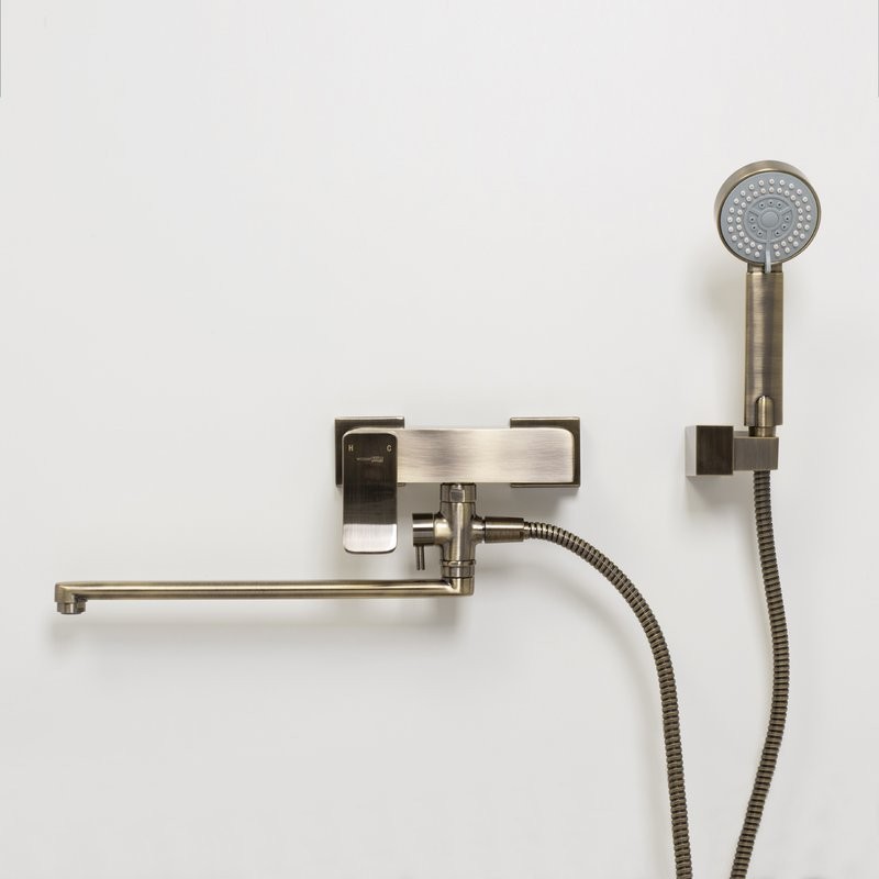 Смеситель с длинным изливом для ванны Wasserkraft Exter 1602L светлая бронза