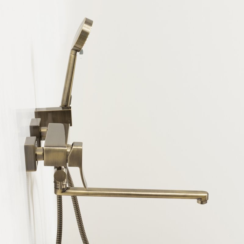 Смеситель с длинным изливом для ванны Wasserkraft Exter 1602L светлая бронза