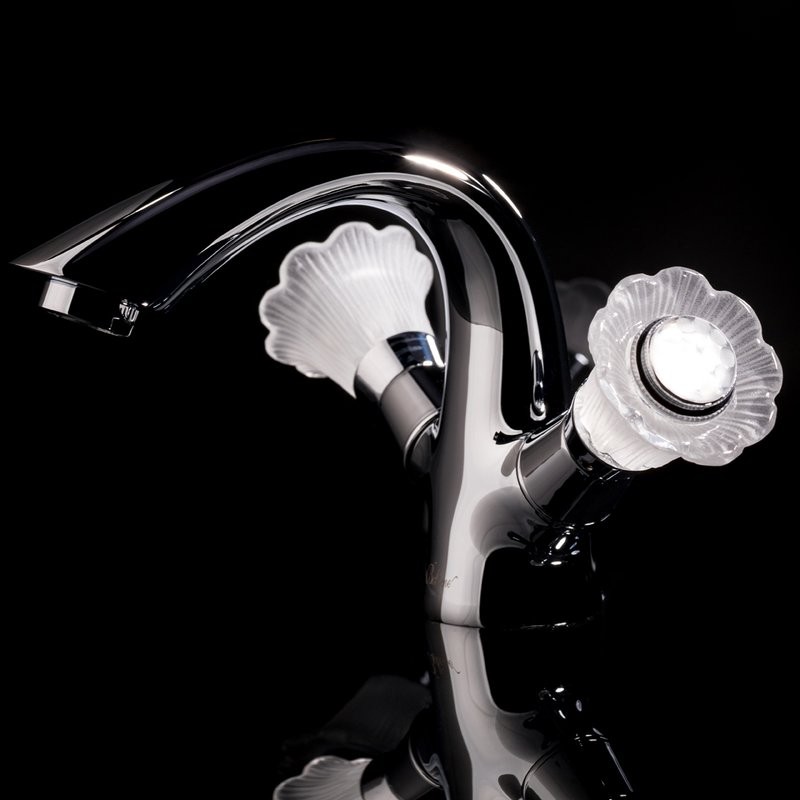 Смеситель для раковины Boheme Camelia 271