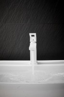 Смеситель для раковины BELZ B658 B10658-8 белый