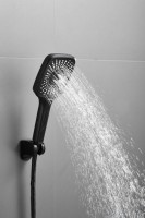 Смеситель с длинным изливом для ванны BELZ B22533-7 черный