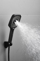 Смеситель с длинным изливом для ванны BELZ B22533-7 черный