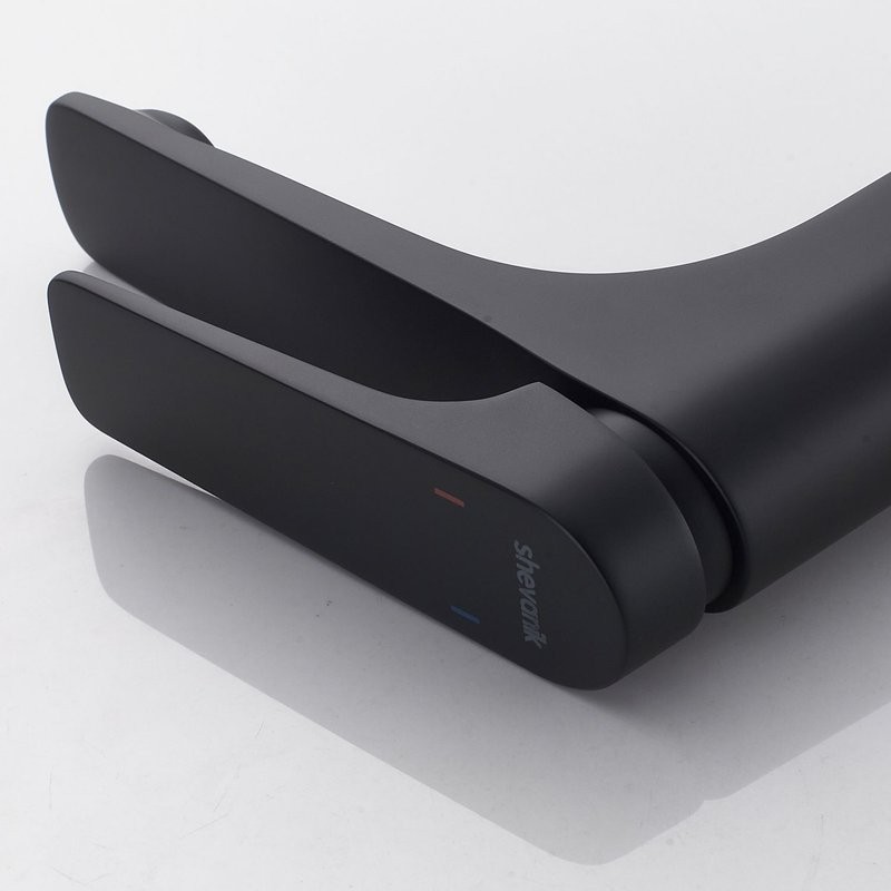 Смеситель для раковины Shevanik S4201H, черный