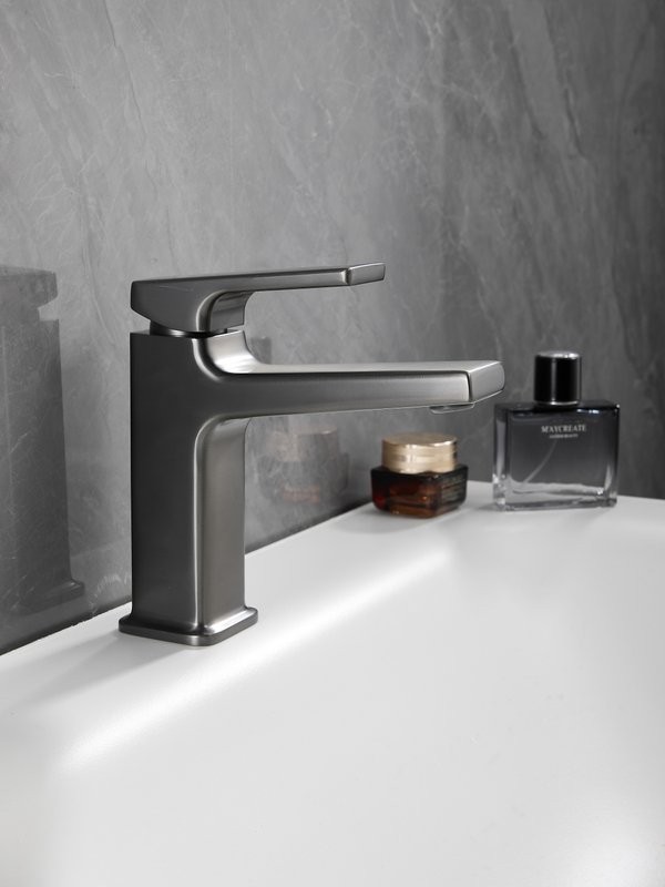 Смеситель для раковины Haiba HB10831-3 оружейная сталь