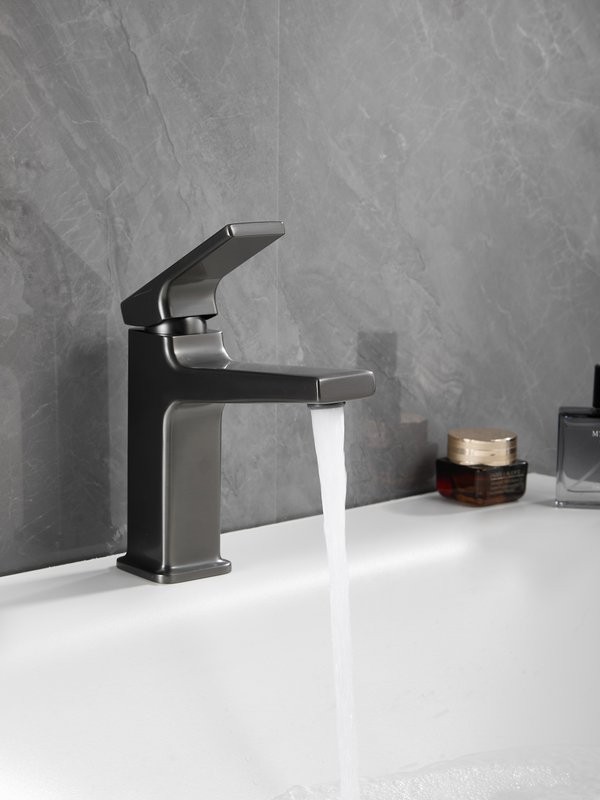 Смеситель для раковины Haiba HB10831-3 оружейная сталь