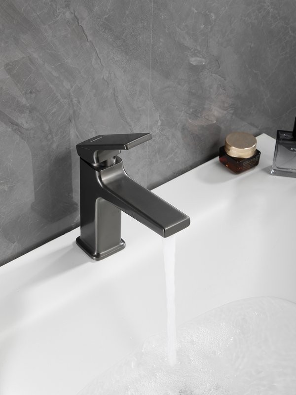 Смеситель для раковины Haiba HB10831-3 оружейная сталь