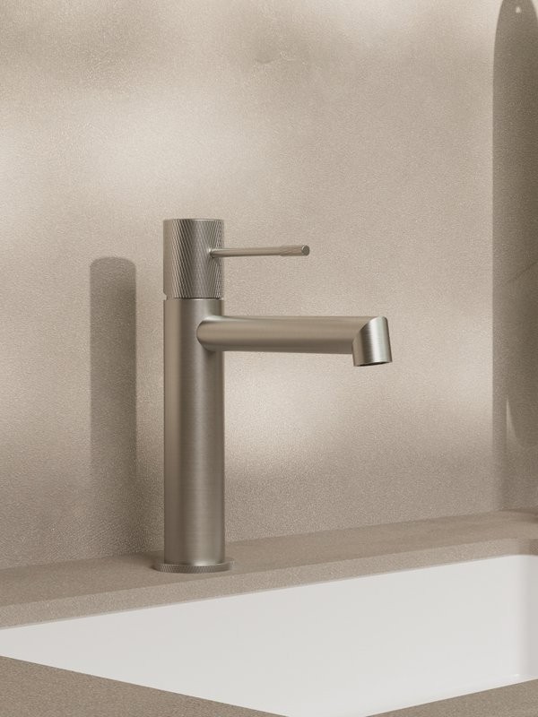 Смеситель для раковины Vincea Desire VBF-1D1BN брашированный никель