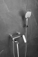 Смеситель для ванны с душем BELZ B60533 хром