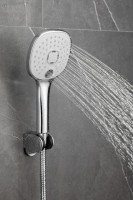 Смеситель для ванны с душем BELZ B60533 хром