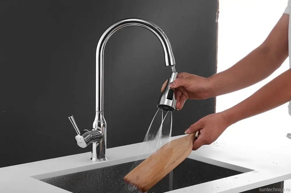 Смеситель для кухни Shevanik S163 с выдвижным изливом, хром