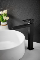 Смеситель для раковины BELZ B658 B11658-7 черный