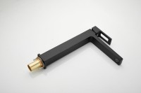 Смеситель для раковины BELZ B658 B11658-7 черный