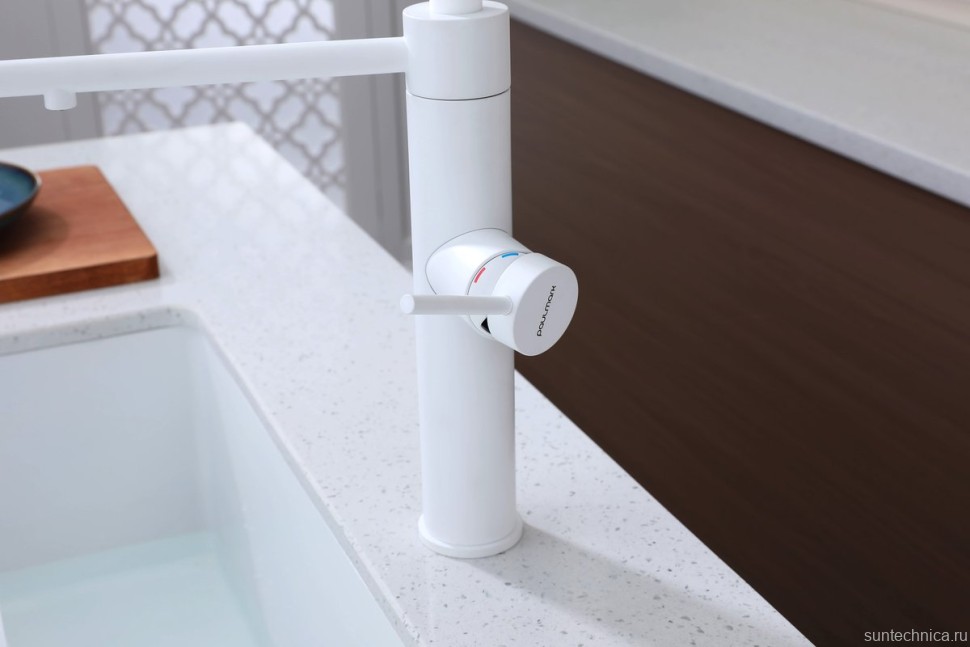 Смеситель для кухни Paulmark Ganymede Ga213199-WH с гибким изливом, белый матовый