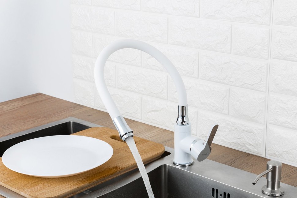 Смеситель для кухни Frap H41 F4041 с гибким изливом, белый
