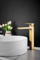 Смеситель для раковины BELZ B658 B11658-5 золото Смеситель для раковины BELZ B658 B11658-5 золото