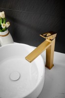 Смеситель для раковины BELZ B658 B11658-5 золото Смеситель для раковины BELZ B658 B11658-5 золото