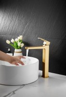 Смеситель для раковины BELZ B658 B11658-5 золото Смеситель для раковины BELZ B658 B11658-5 золото