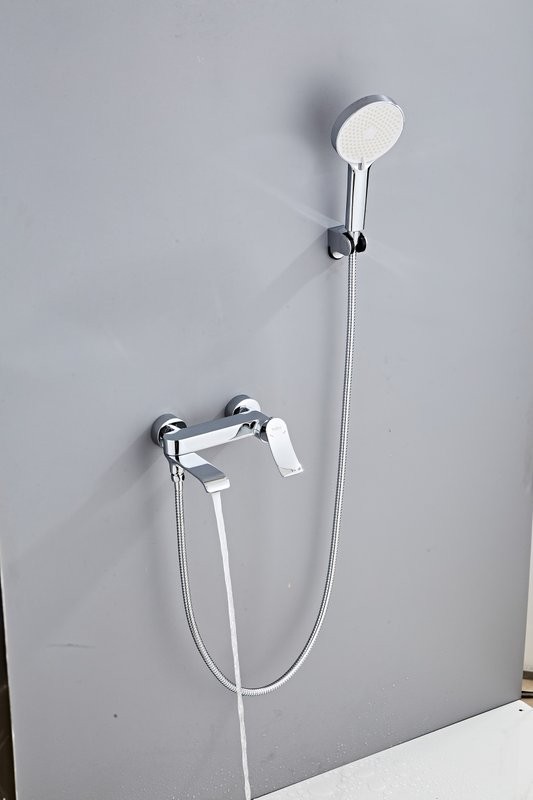 Смеситель для ванны с душем Haiba HB60553 хром