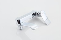 Смеситель для ванны с душем Haiba HB60553 хром Смеситель для ванны с душем Haiba HB60553 хром