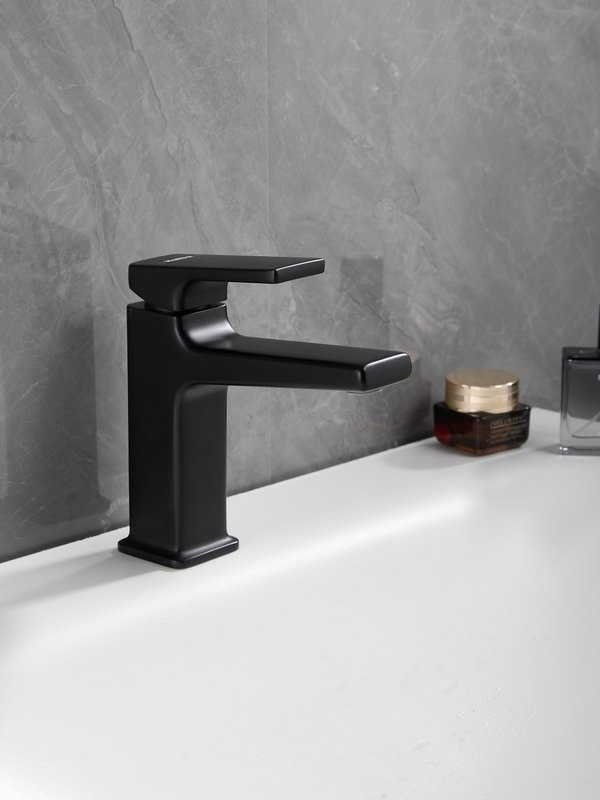 Смеситель для раковины Haiba HB10831-7 черный