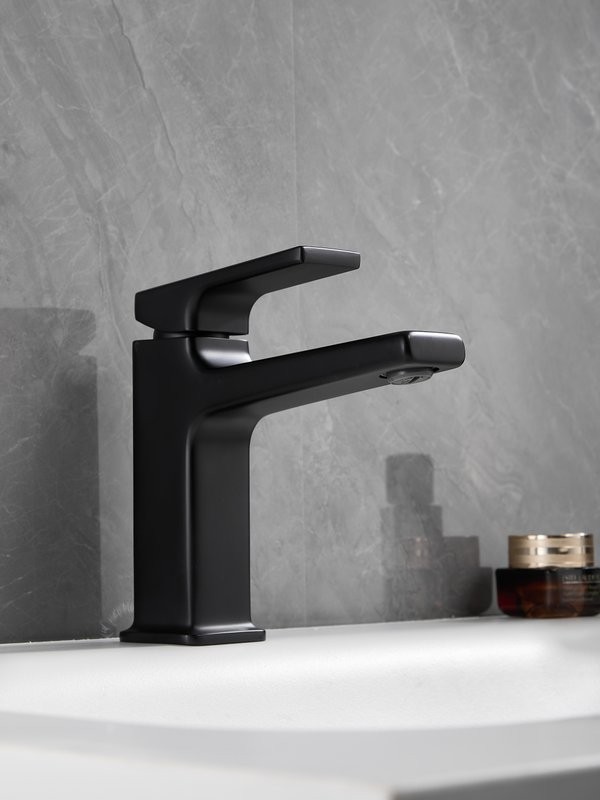 Смеситель для раковины Haiba HB10831-7 черный