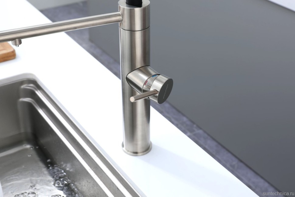 Смеситель для кухни Paulmark Ganymede Ga213199-BS с гибким изливом, брашированная сталь