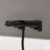 Смеситель для ванны с душем Hansgrohe Vivenis 75420670 + Душевой гарнитур Hansgrohe Pulsify Relaxation 105 3jet 24170670 матовый