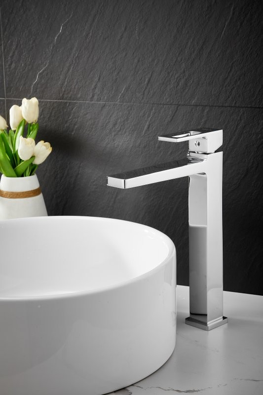 Смеситель для раковины BELZ B658 B11658 хром