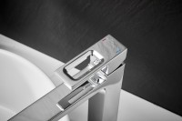 Смеситель для раковины BELZ B658 B11658 хром