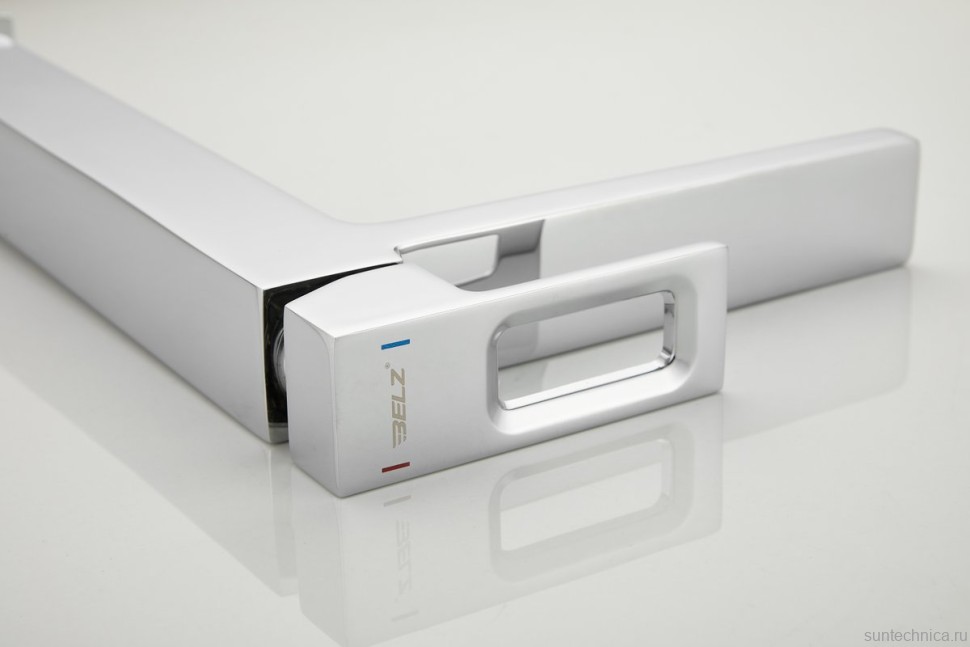 Смеситель для раковины BELZ B658 B11658 хром