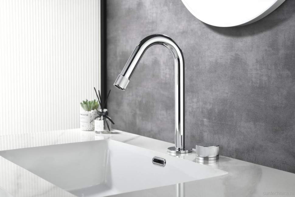 Смеситель для раковины Black&White Gravity 7108C chrome