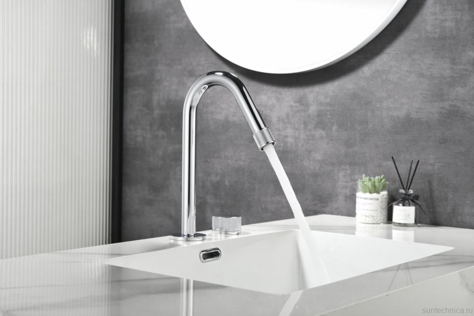 Смеситель для раковины Black&White Gravity 7108C chrome