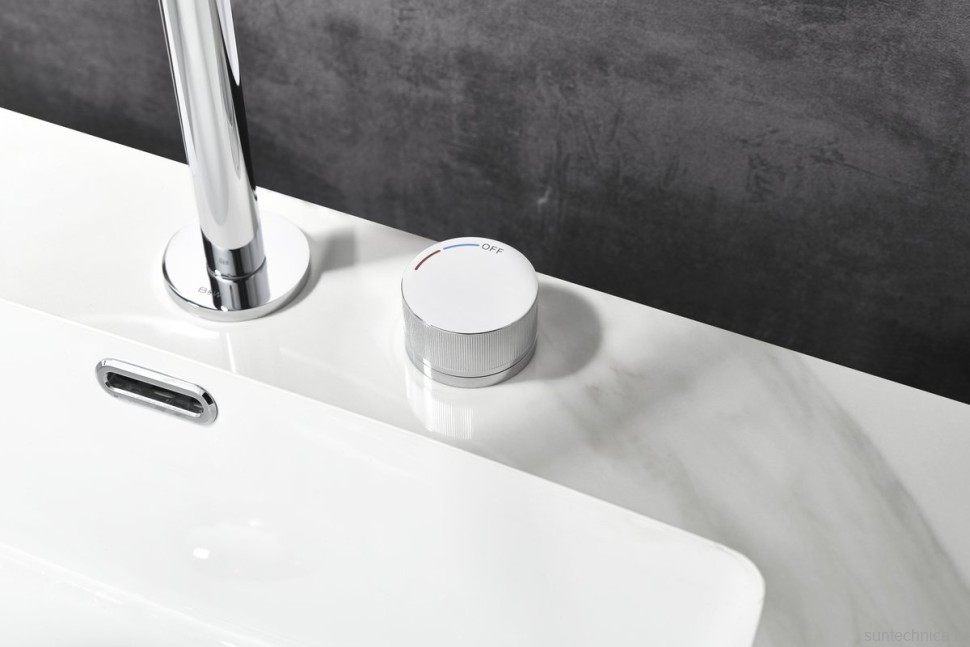 Смеситель для раковины Black&White Gravity 7108C chrome