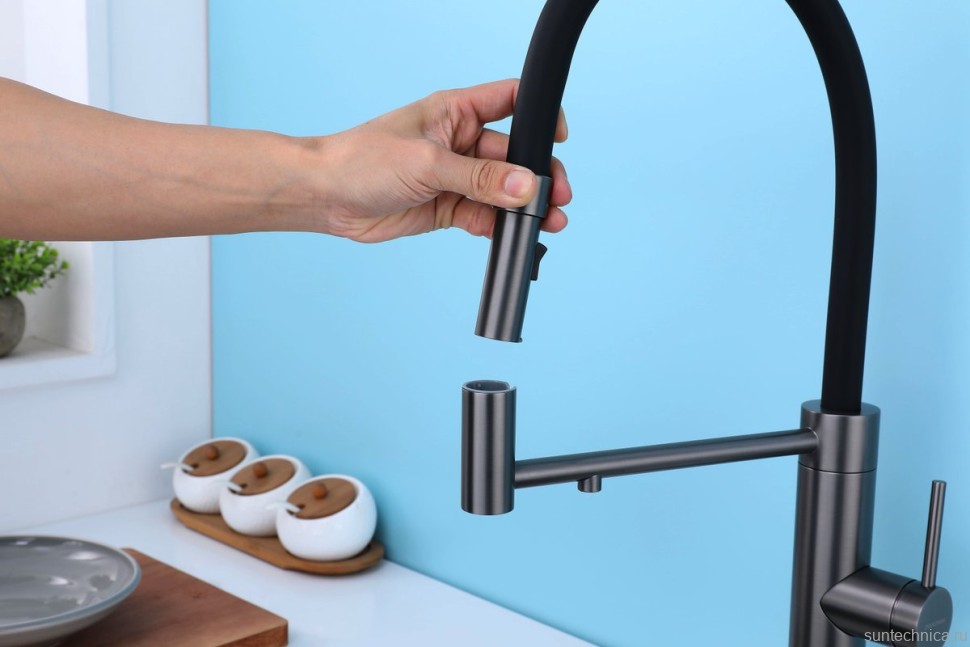 Смеситель для кухни Paulmark Ganymede Ga213199-GM с гибким изливом, вороненая сталь