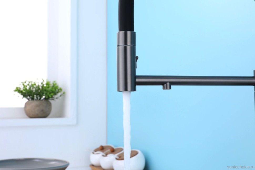 Смеситель для кухни Paulmark Ganymede Ga213199-GM с гибким изливом, вороненая сталь