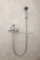 Смеситель с длинным изливом для ванны Frap H14 F2214-B Смеситель с длинным изливом для ванны Frap H14 F2214-B