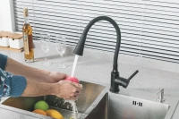 Смеситель для кухни Frap H44 F4044-6 с гибким изливом, черный