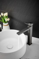 Смеситель для раковины BELZ B658 B11658-3 оружейная сталь Смеситель для раковины BELZ B658 B11658-3 оружейная сталь