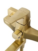 Смеситель с длинным изливом для ванны Wonzon & Woghand Flex WW-639906-BG брашированное золото