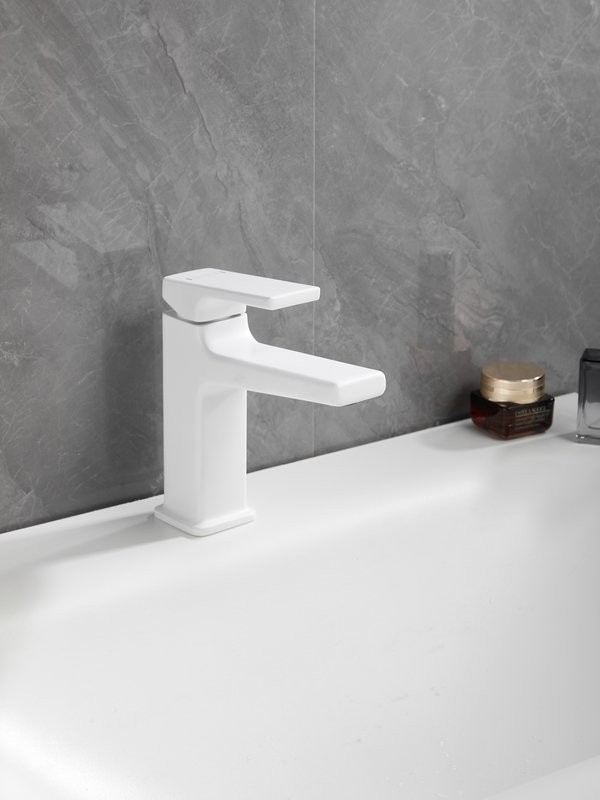 Смеситель для раковины Haiba HB10831-8 белый