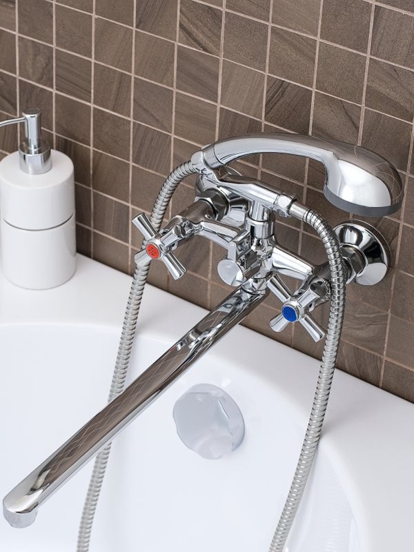 Смеситель с длинным изливом для ванны РМС SL138-140P