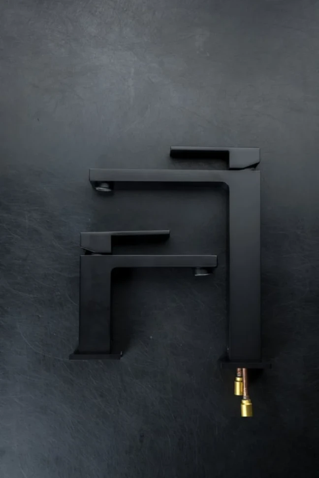 Смеситель для раковины Boheme Qubic 471-B matt black
