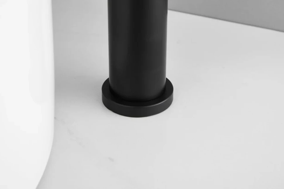 Смеситель для раковины BELZ B813 B11813-7 черный